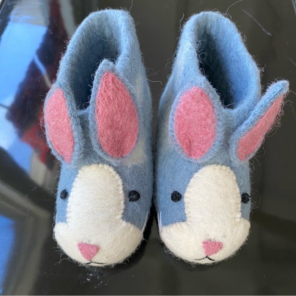 Rory Rabbit Felt Slippers, by Sew Heart Felt England. 12-18 months. Handmade - Picture 12 of 12